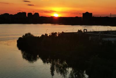 Apartament cu priveliste spectaculoasa catre lac, complet mobilat si utilat!!! - 1