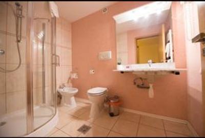 APARTAMENTE PENTRU STUDENTI - 10