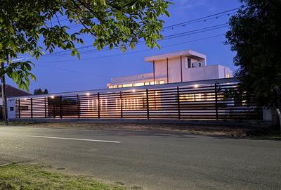 Vila / Birouri / Clinica  650 mp + 3000 mp teren - 11