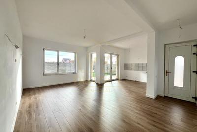 Duplex cu 3 camere în Moșnița Nouă