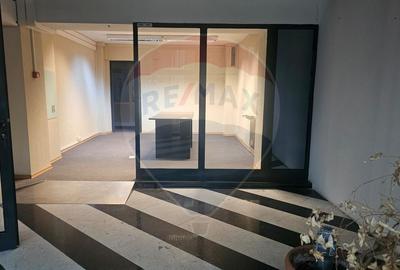 Hotel / Pensiune de vanzare în zona Barbu Vacarescu - 5