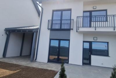 Casa individuala cu 4 camere si Carport de vanzare in Selimbar - 1