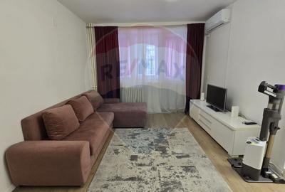 Apartament cu 2 camere semidecomandat, mobilat în Giulești