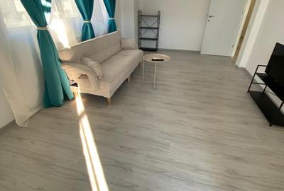 DE INCHIRIAT! Apartament 2 camere decomandat 60 mp , Sector 4 - 6