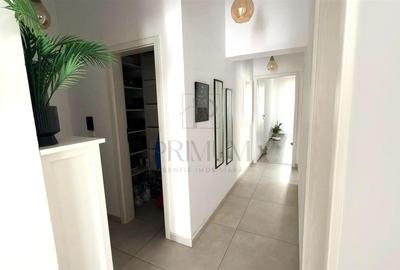 GIROC - 3 CAMERE - 2 BALCOANE - INACLZIRE PARDOSEALA - CLIMA - ETAJ 1 - 2 LOCURI - 3