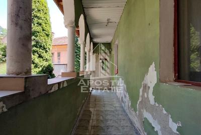 Casa la curte comuna 4 camere, zona Centrala - 15