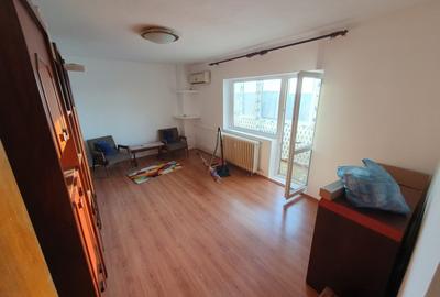 PROPRIETAR vand apartament decomandat 4 camere, 2 bai, 2 balcoane. - 6