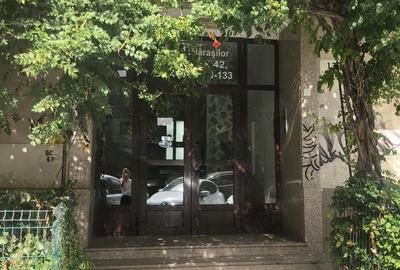 De Inchiriat Garsoniera pentru birouri 44 mp, renovata, etaj 1 - 2