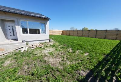 Casă individuală  parter în Comana ,GR. Teren 500 mp.TVA inclusiv. - 15