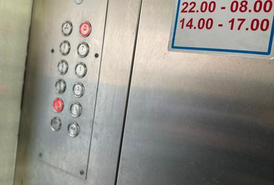 Garsoniera  spatioasa , 35 mp,centrala gaz, Dacia -  Bd Tomis-Tavola ,  350 euro - 25