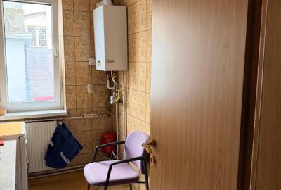 Casin, 3 camere spatiu pentru birouri in vila comision 0 %. - 3