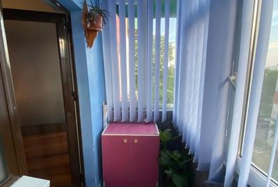 Apartament decomandat 3 camere | Etaj 3 | Complet mobilat și utilat - 1 MAI - 8