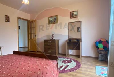 Casă / Vilă cu 5 camere de vânzare în zona Central - 26
