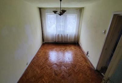 Apartament 2 Camere, Zona Cetatii, Etaj 1, Boxa inscrisa CF, Necesita renovare - 3