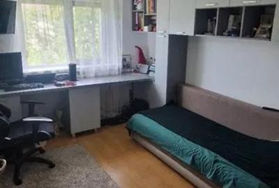 Apartament cu 3 camere decomandat, etaj 3/4, zona Canta - 3