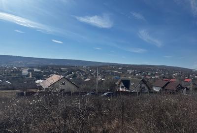 Teren intravilan ,  persoana fizica, - fantana propie pe teren - 9