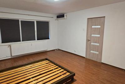 VITAN MALL, decomandata, spatioasa, 40mp-380 euro - 8