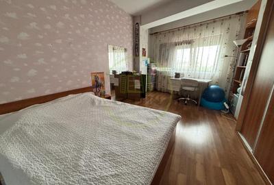 Apartament 3 camere, 78 mp, open space, Calea Severinului, zona Supeco - 4