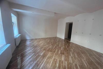 Caransebes, CHIRIE, Spatiu Comercial Birouri, 172 Mp, Ultracentral - 5