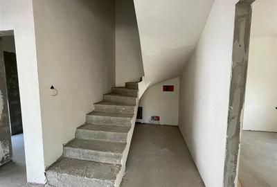 Casa tip duplex pe Valea Chintaului, cu gradina si  parcare - 9