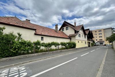 Inchiriere spatiu birouri Zarnesti | 21 de camere | Suprafata 450 mp - 2