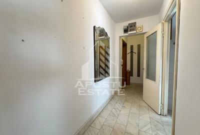 Apartament cu 3 camere, decomantat, etajul 2 , zona Spitalul Judetean - 5