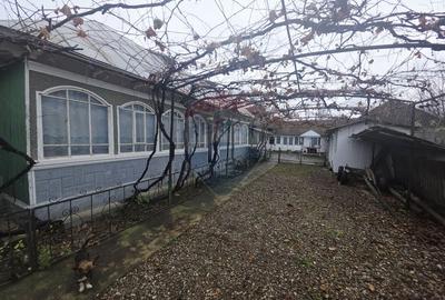 Casă individuală cu 4 camere în Slobozia (Roznov)