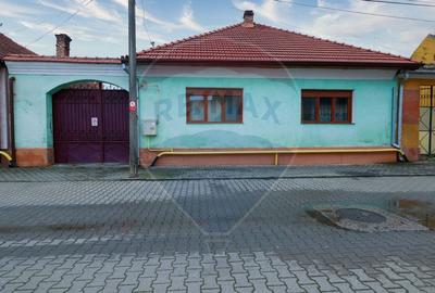 Casă complet renovată, eficientă energetic-Str. Morii nr. 15 - 1