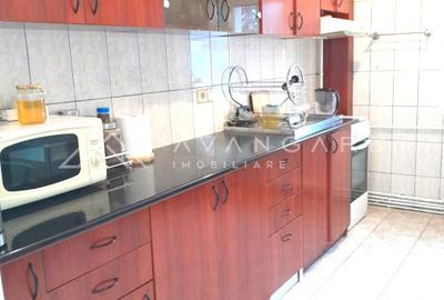 | Apartament 3 camere | 63 mp | Zorilor | - 2