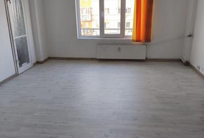 Apartament cu 3 camere decomandat, mobilat în Muncii