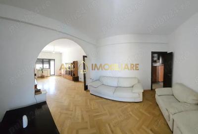 Apartament cu 4 camere circular, mobilat în Calea Călărașilor