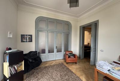 Vila istorica de vanzare in zona *Unirii* | 21 camere | curte, garaj - 19