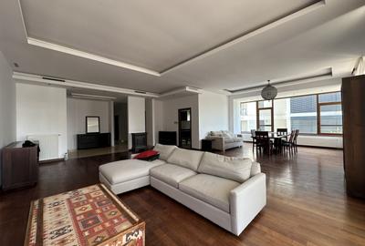 Apartament cu 4 camere decomandat, mobilat în Barbu Văcărescu