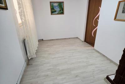 Casă renovată cu 6 camere, teren 557 mp – Berceni, Prahova - 42