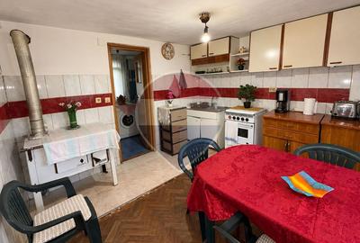 Casa cu teren de 600 mp, situata la drumul principal – Moristi - 3