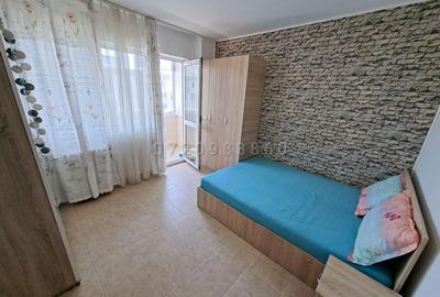 Apartament cu 3 camere semidecomandat în Drumul Taberei