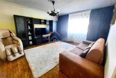 Apartament cu 3 camere decomandat, mobilat în 13 Septembrie