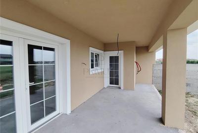 DUPLEX SPATIOS - ZONA CENTRALA - SEPARAT PRIN C.T - 3