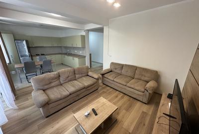 APARTAMENT DEOSEBIT - 2