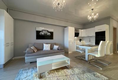 Statiunea Mamaia--Centru, apartament deosebit cu vedere frontala spre lac - 15