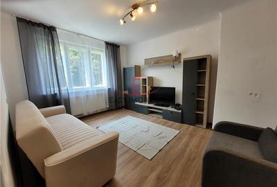 Apartament cu 2 camere decomandat în Semicentral