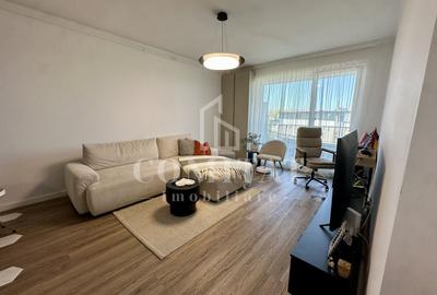 Apartament cu 2 camere semidecomandat, mobilat în Între Lacuri