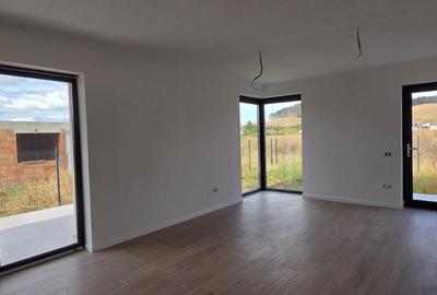 Casa Sanpetru-Lempes, constructie 2025, P+E, 5 camere, teren 500 mp - 13
