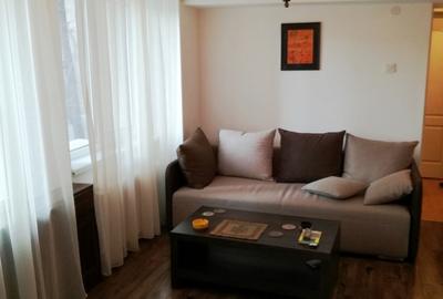 Apartament cu 2 camere semidecomandat în Universitate