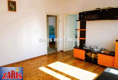 Apartament cu 3 camere semidecomandat în Republicii