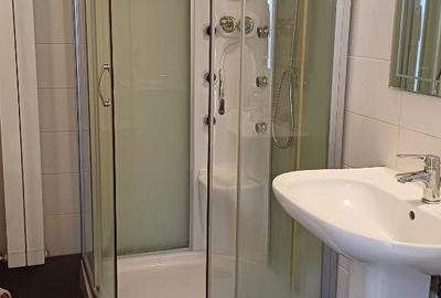 UNIVERSITATE SPATIU PTR BIROURI   ETAJ 3 PRET 3100 EURO - 10