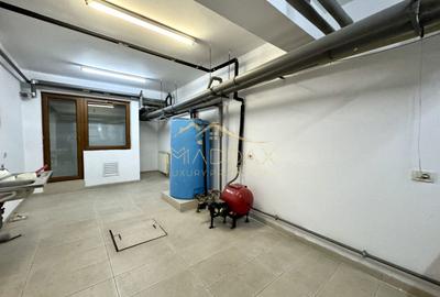 Vila centrala cu 13 camere *460mpu* + garaj // Dorobanți - 47