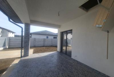 Casa 3 camere/Țegheș/ Individuala la Cheie - 20