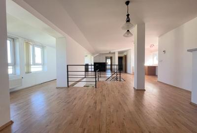 Apartament 4 camere, deosebit – mansardă spațioasa - 2