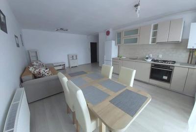 Apartament cu 3 camere decomandat, mobilat în Lazaret